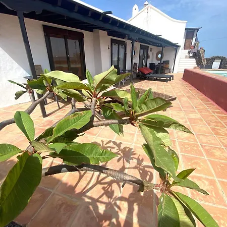 Típica Lanzarote House Only Adults Bed and breakfast