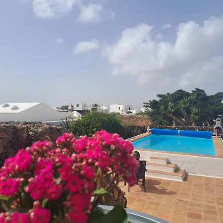 Tipica Lanzarote House Only Adults Bed & Breakfast *