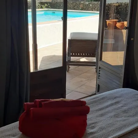 Tipica Lanzarote House Only Adults Bed & Breakfast *