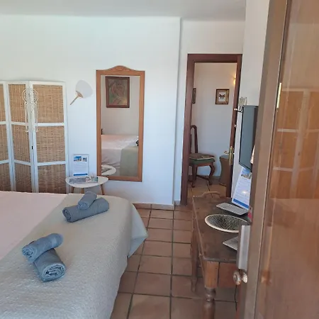 Tipica Lanzarote House Only Adults Bed & Breakfast *