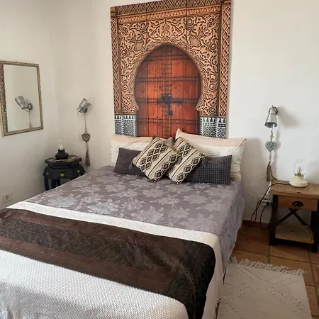Guest House Ysabela Suite Privada Y Habitaciones Con Bano Compartido (Adults Only) Tatil Evi
