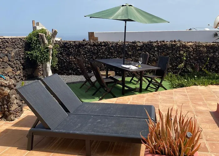 Típica Lanzarote House Only Adults * Tías